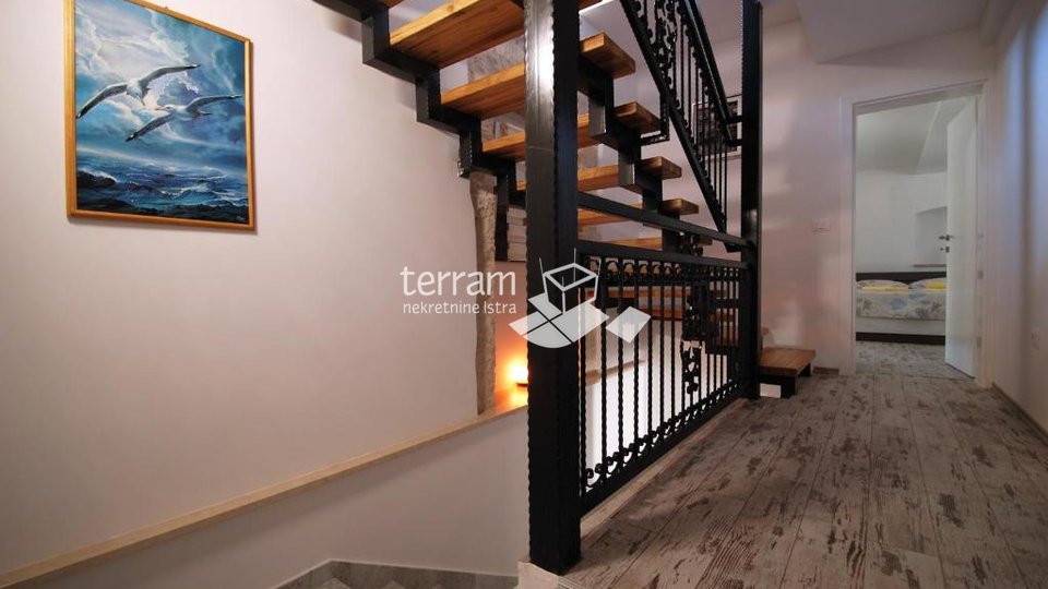 Istra, Rovinj, Rovinjsko selo renovirana kuća 200m2