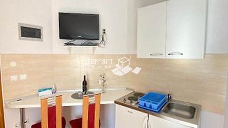 Istra, Fažana, samostojeća apartmanska kuća 360m2 s okućnicom, #prodaja