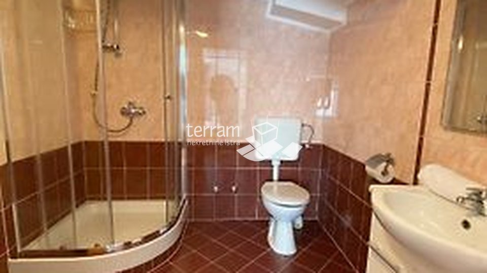 Istra, Fažana, samostojeća apartmanska kuća 360m2 s okućnicom, #prodaja