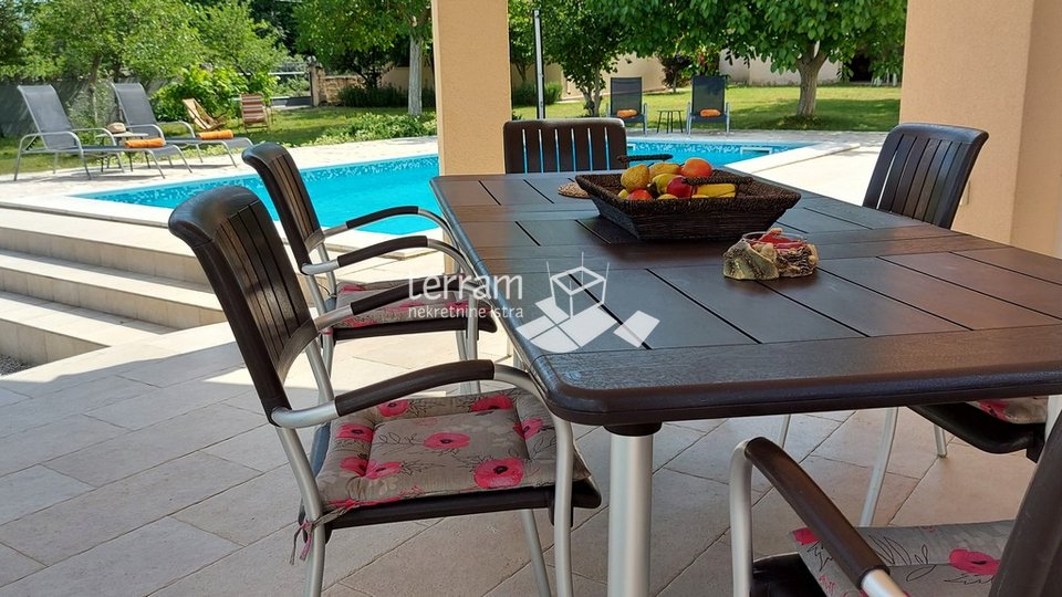 Istrien, Tinjan, Kringa, Villa 174m2 mit Pool und großem Garten 1225m2, #Verkauf