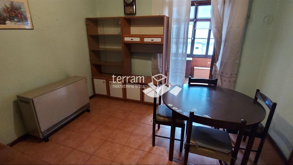Istria, Pula, Center two bedroom apartment on the second floor 73m2