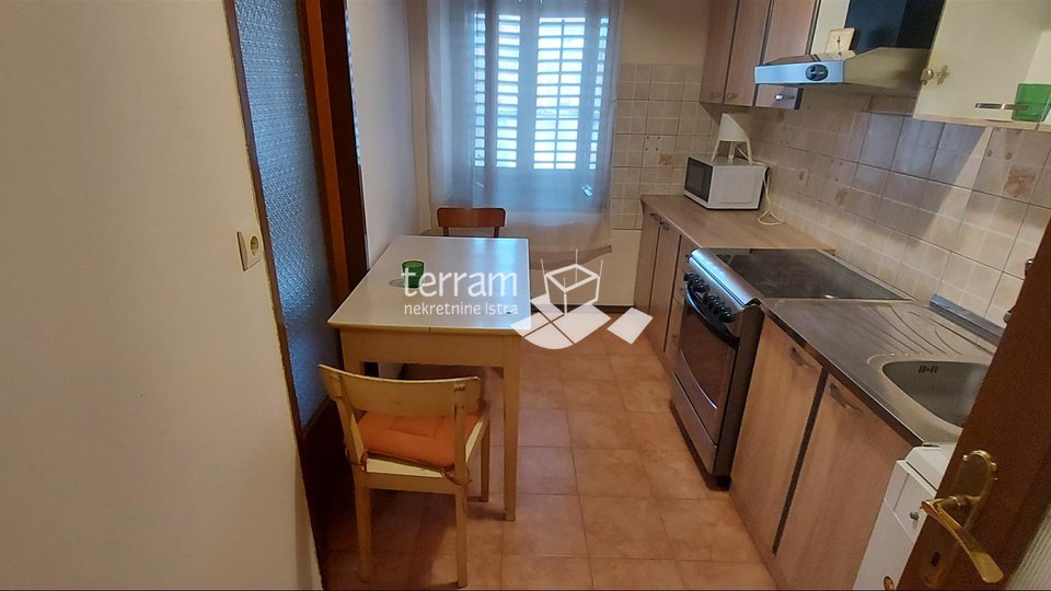 Istria, Pula, Center two bedroom apartment on the second floor 73m2