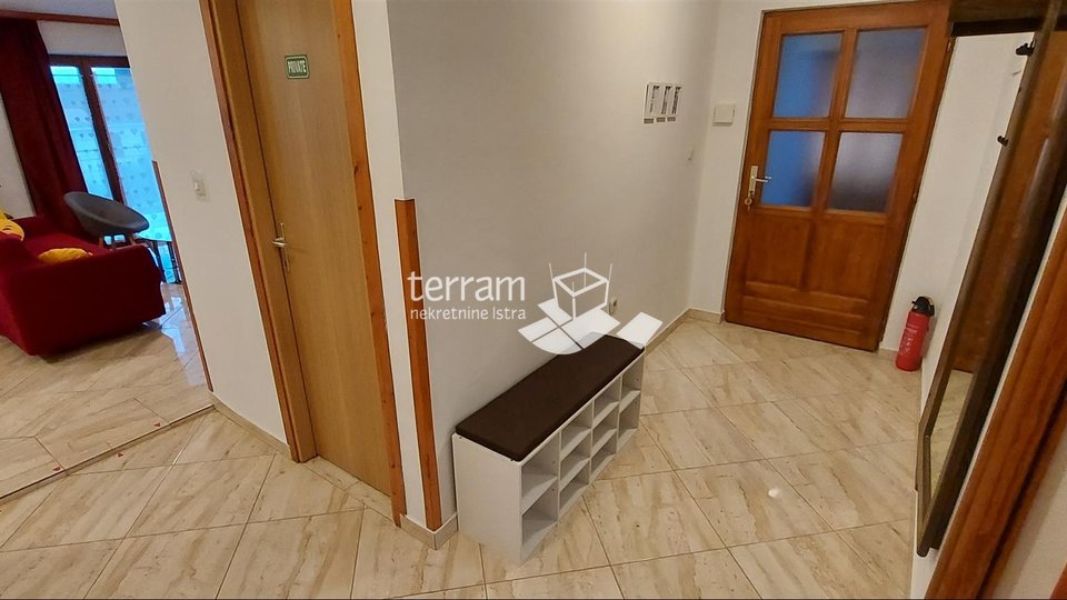 Istra, Pula, Štinjan dva stana na prvom katu ukupne kvadrature 119m2
