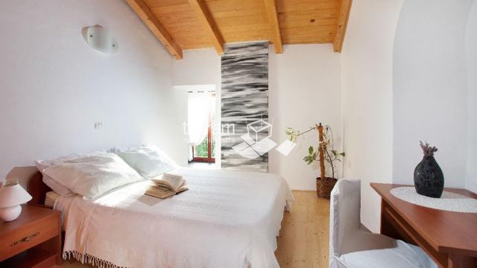 Istria, Marčana, beautiful rustic house, 4 bedrooms, parking, garden 200m2!! #sale