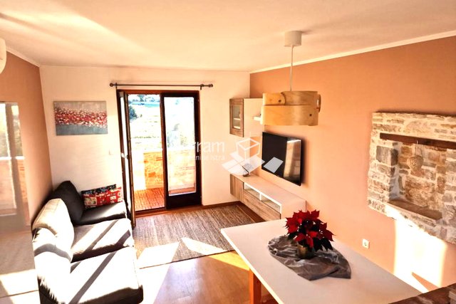 Istria, Pula, Valdebek, two-story apartment, 85.65 m2, 4 bedrooms, #sale
