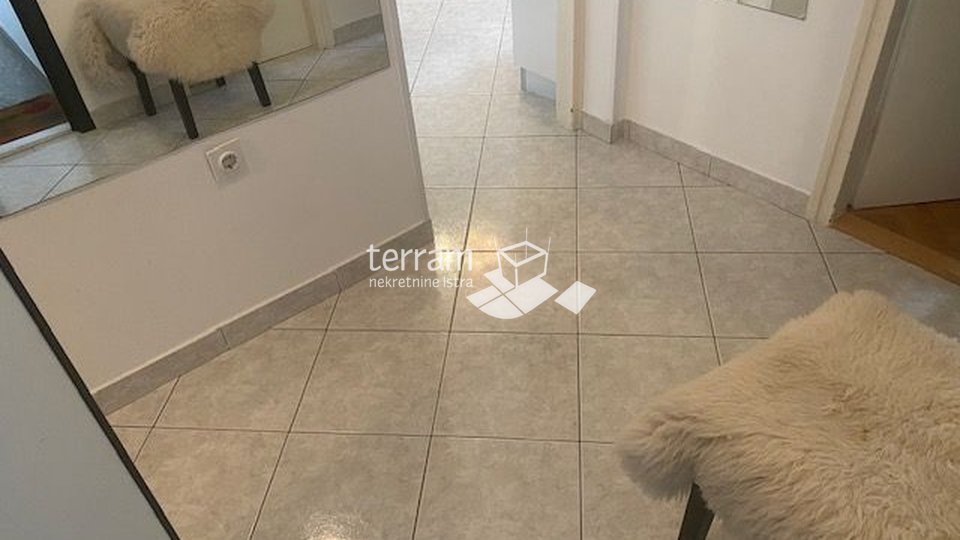 Istra, Pula, blizina centra, stan na IV. katu, 59m2, 2SS!