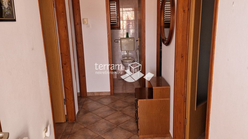Istria, Banjole, house with three apartments and sea view #sale