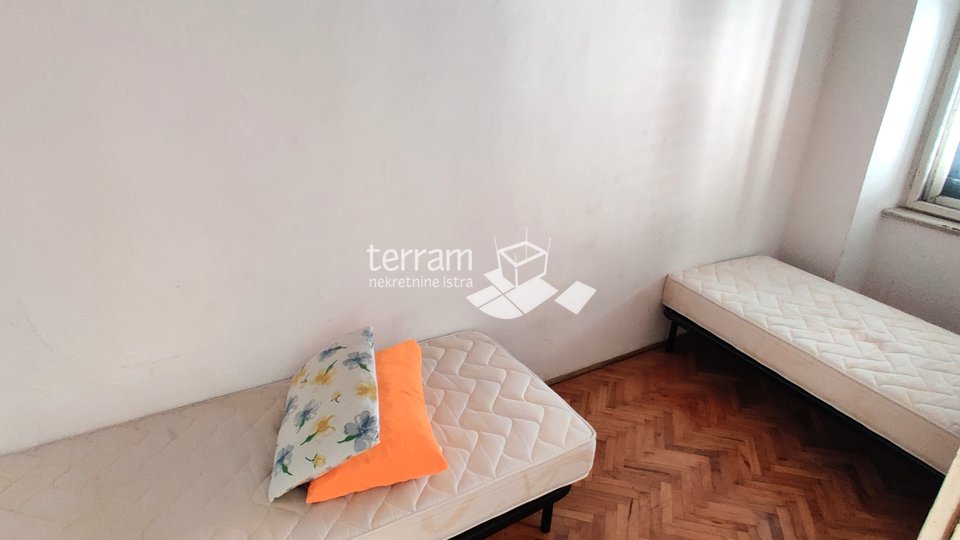 Istria, Pula, center, second floor apartment 46.78m2 for renovation, #sale