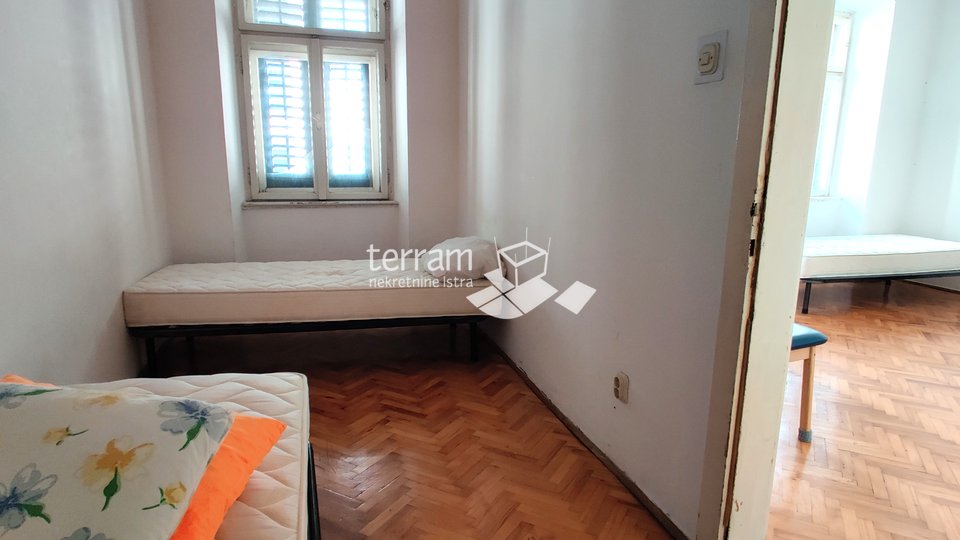 Istria, Pula, center, second floor apartment 46.78m2 for renovation, #sale