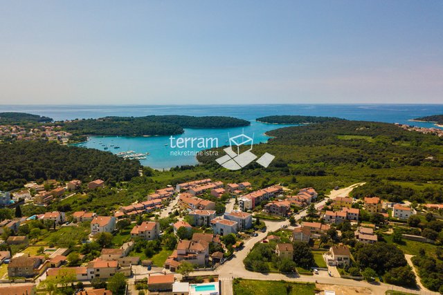 Istrien, Medulin, Einfamilienhaus mit zwei Wohnungen, großer Garten, nah am Meer, gepflegtes Anwesen!! #Verkauf
