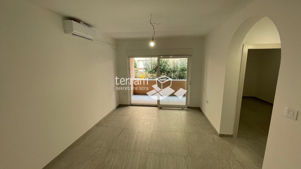 Pula, Valbandon apartment on the ground floor of a new building with 1 parking space