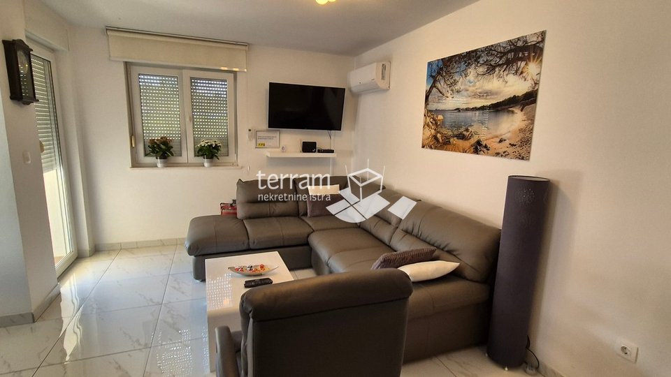 Istria, Pula, Valsaline, first floor apartment 58.49m2, 2 bedrooms, 100 meters from the sea #sale
