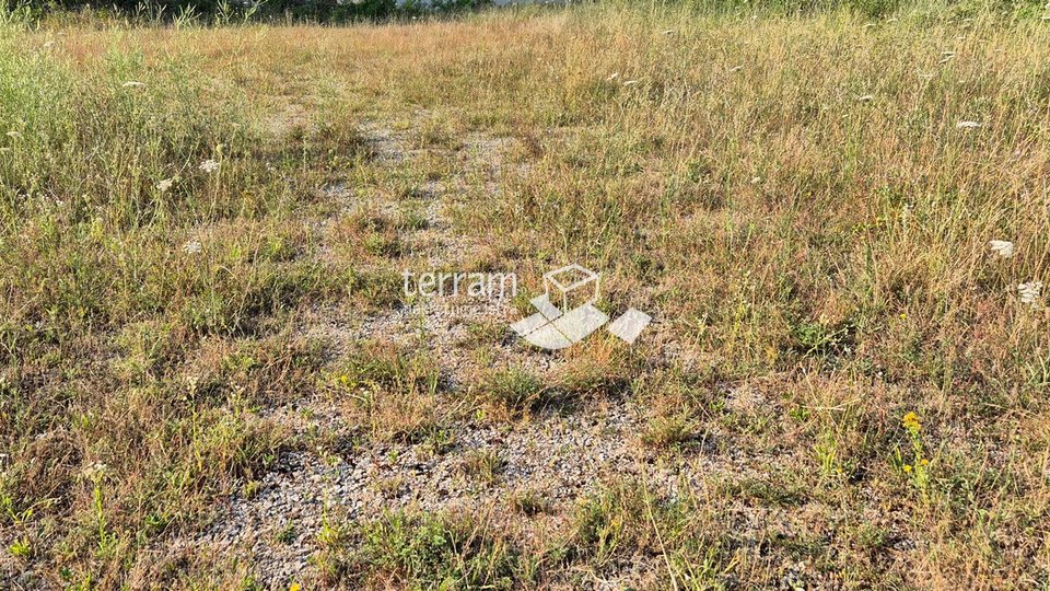 Istria, Kanfanar, Center, building plot 1264m2   #sale