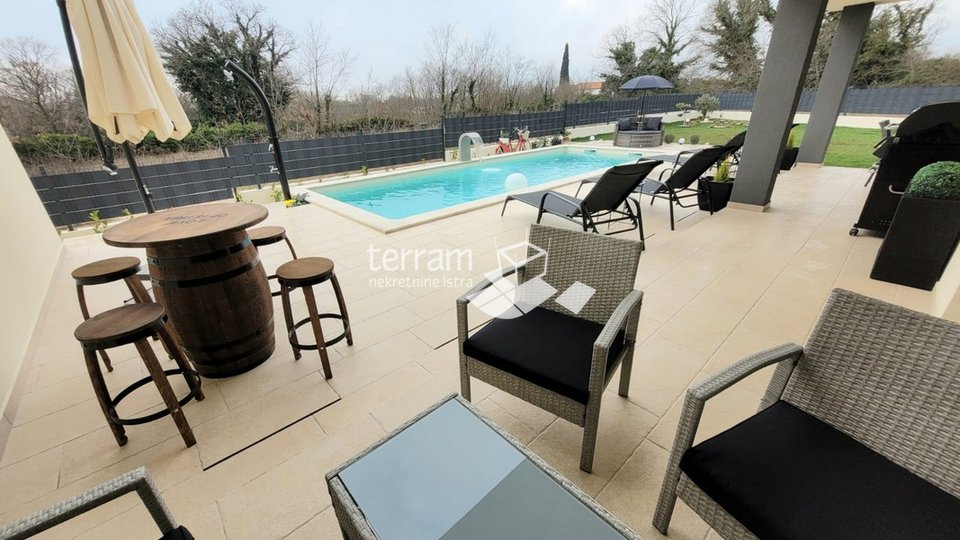 Istrien, Marčana, Divšići, Haus 157m2, Pool 30m2, Garten 657m2 NEU, #Verkauf