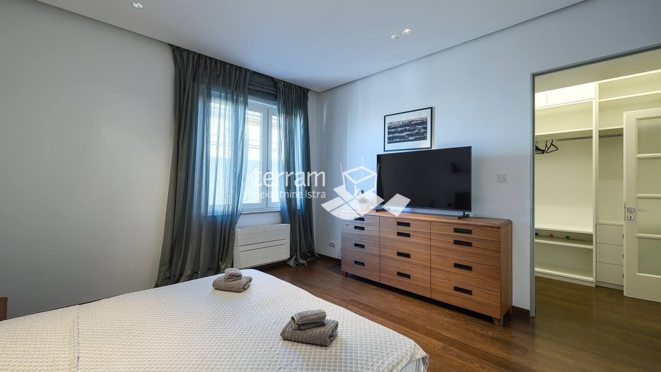 Istria, Pula, luxurious apartment in the city center, 108m2, 1st floor, renovated, newly furnished! #sale