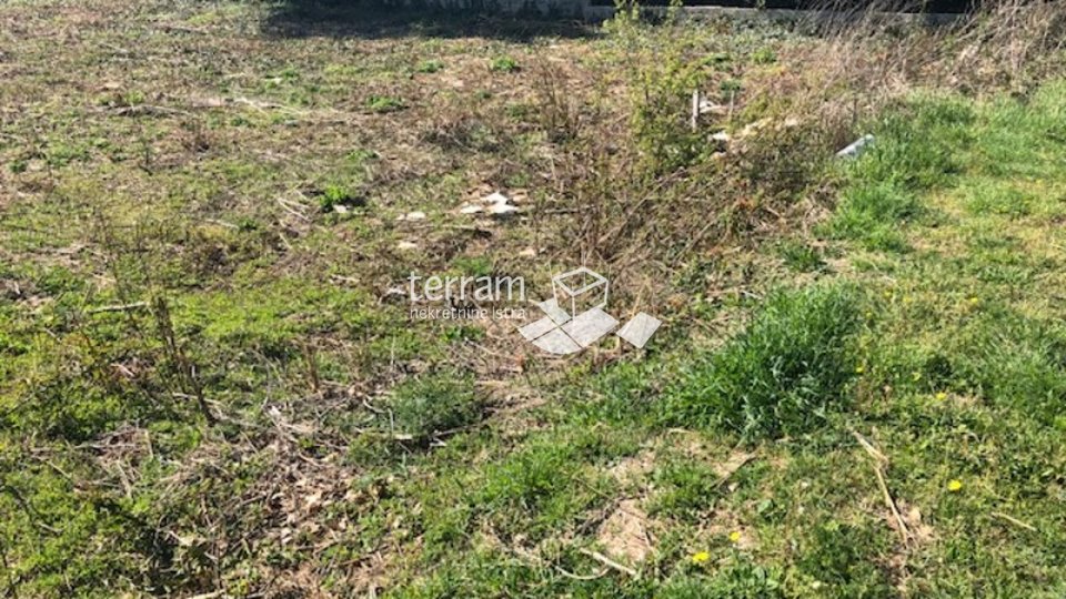 Istria, Bale, agricultural land for stone exploitation, 33177m2
