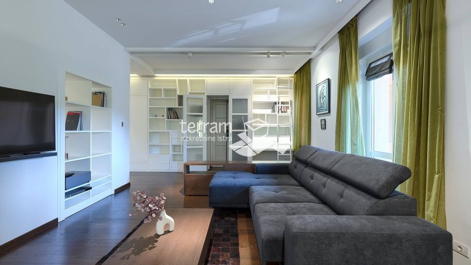 Istria, Pula, luxurious apartment in the city center, 108m2, 1st floor, renovated, newly furnished! #sale