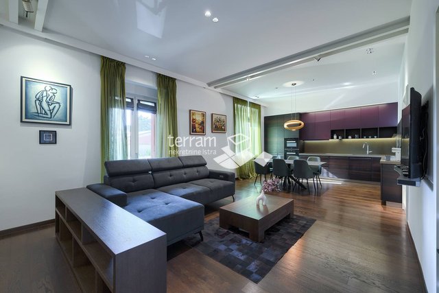 Istria, Pula, luxurious apartment in the city center, 108m2, 1st floor, renovated, newly furnished! #sale