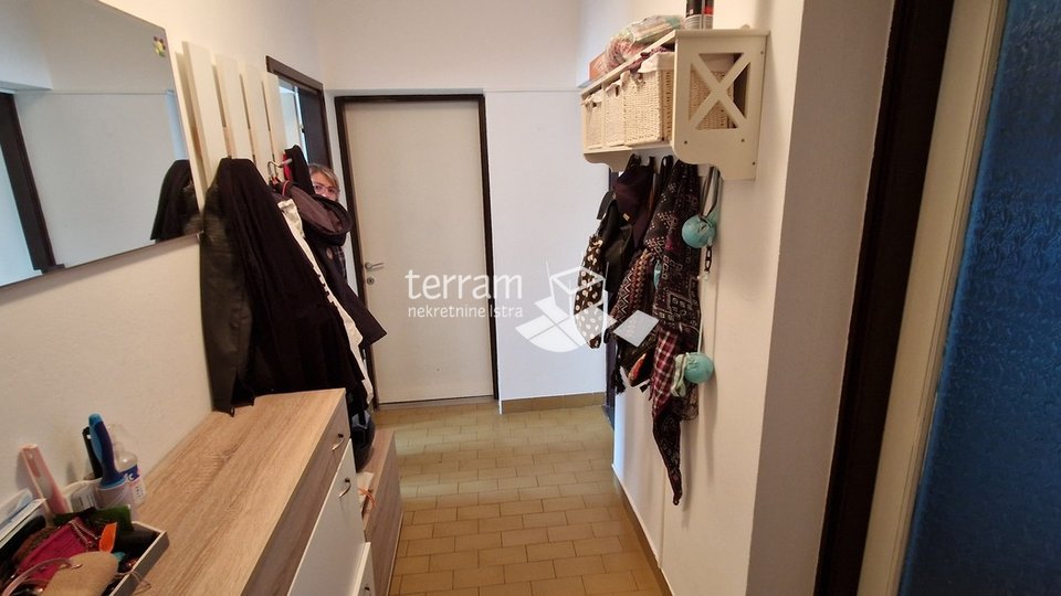 Istria, Pula, Veruda, apartment 70m2, 2 bedrooms, first floor  #sale