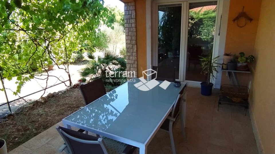 Istria, Ližnjan, Valtura, detached house 150m2, garden 610m2 # sale