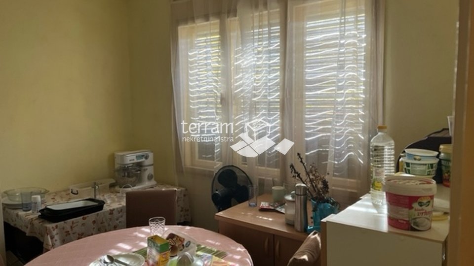 Istria, Pula, Kaštanjer apartment for sale on the ground floor of a house 79m2 with garage + yard