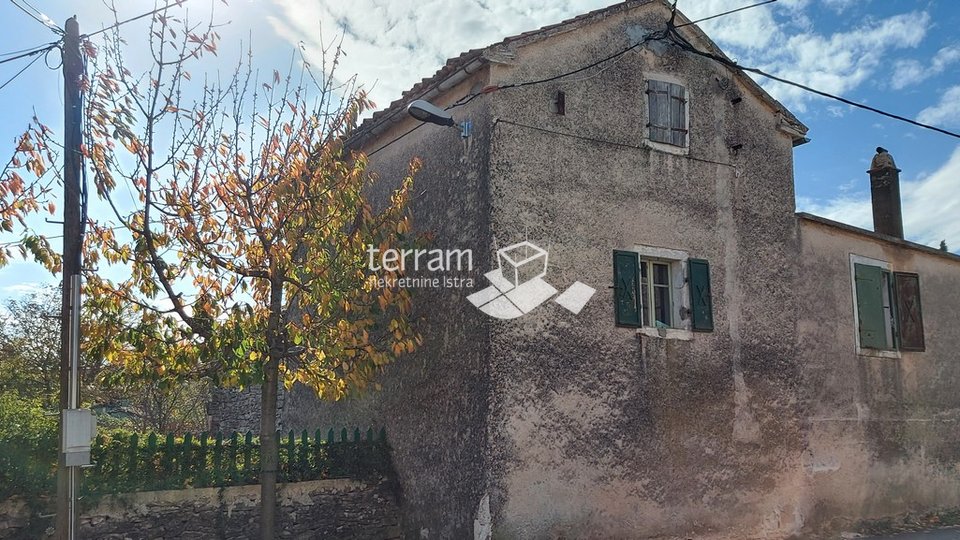 Istra, Kanfanar samostojeća kuća za renovaciju