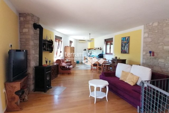 Istria, Liznjan two bedroom apartment 98m2 with garden