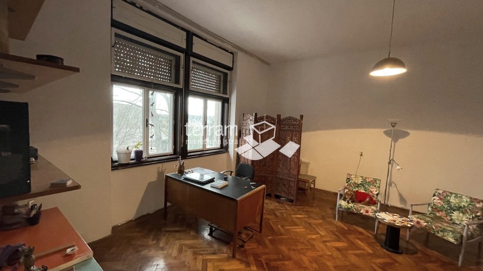 Pula, Veruda Wohnung in einer österreichisch - ungarischen Villa, Meerblick