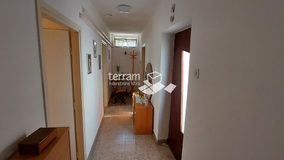 Istria, Pula, Šijana house 100m2 auxiliary building 26m garden 174m2