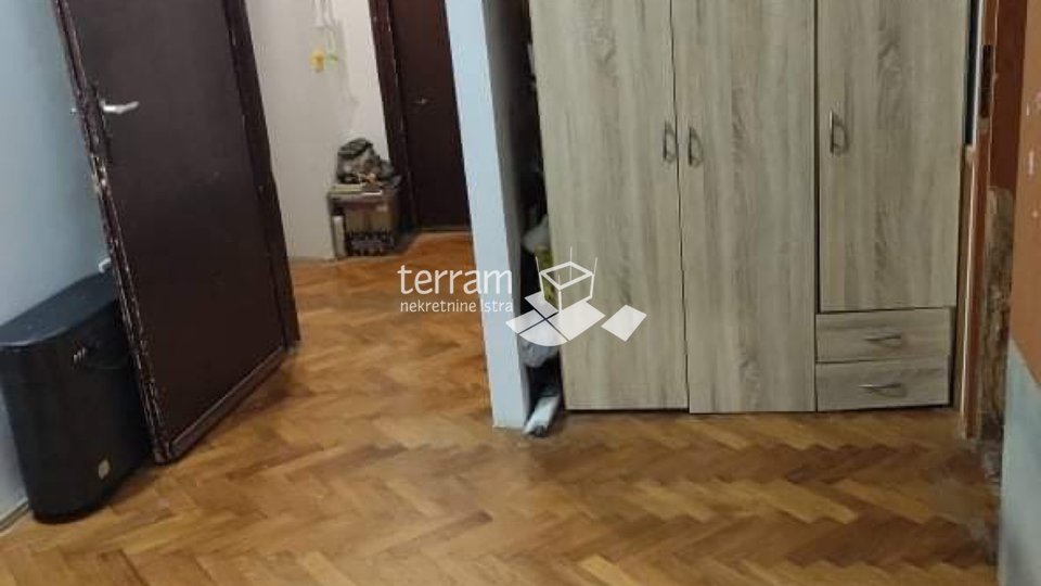 Pula, Stoja apartment on the 1st floor with balcony