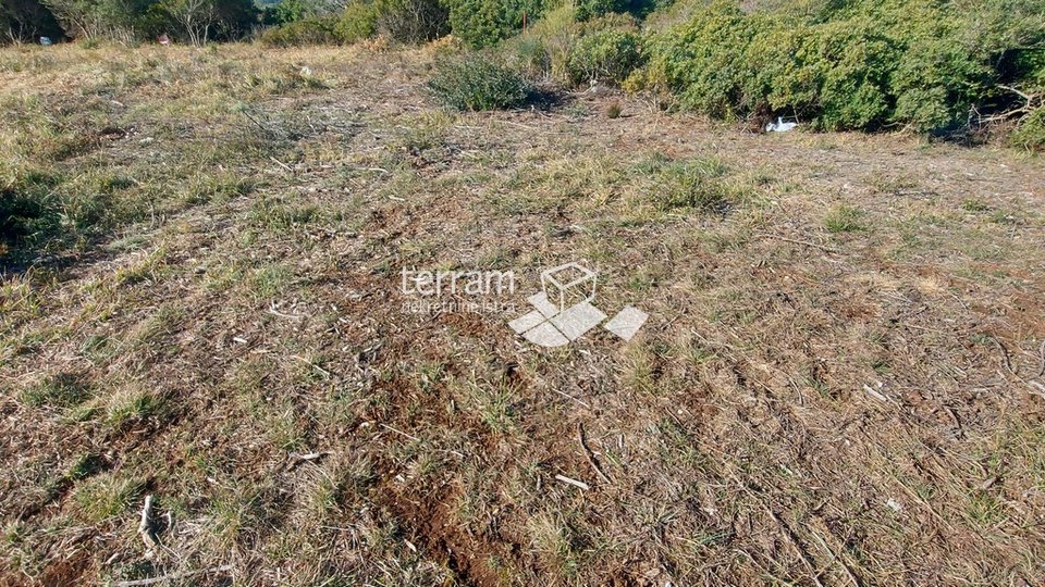 Istria, Medulin building land 700m2 with sea view