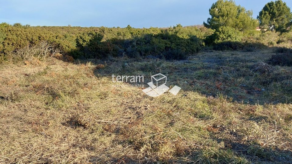 Istria, Medulin building land 700m2 with sea view