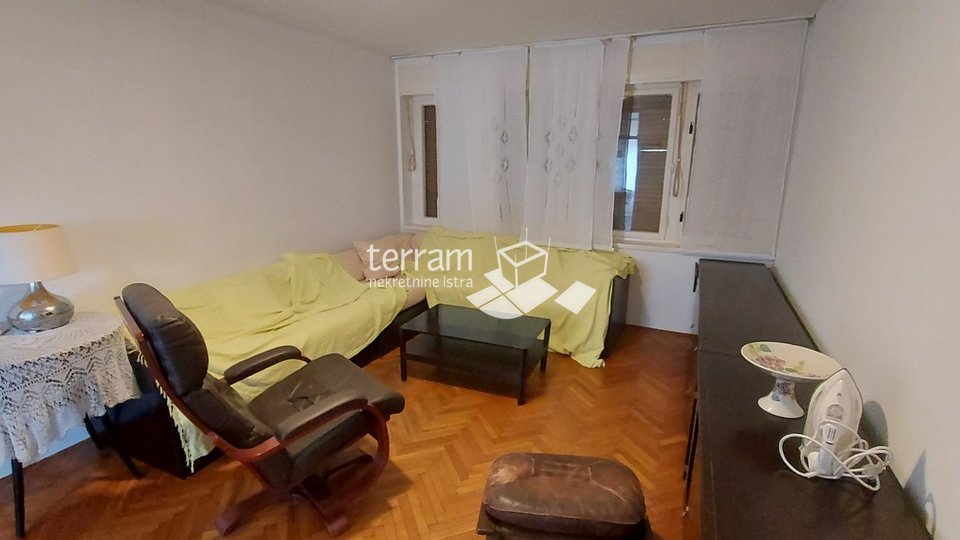 Istra, Pula, Šijana,  prizemlje trosoban stan 80m2 s garažom
