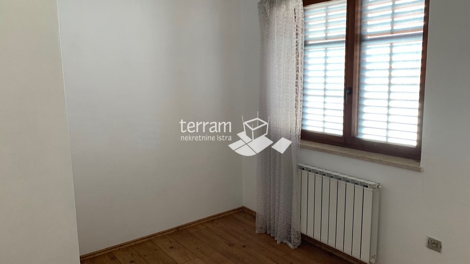 IIstra, Pula, terraced house and apartment