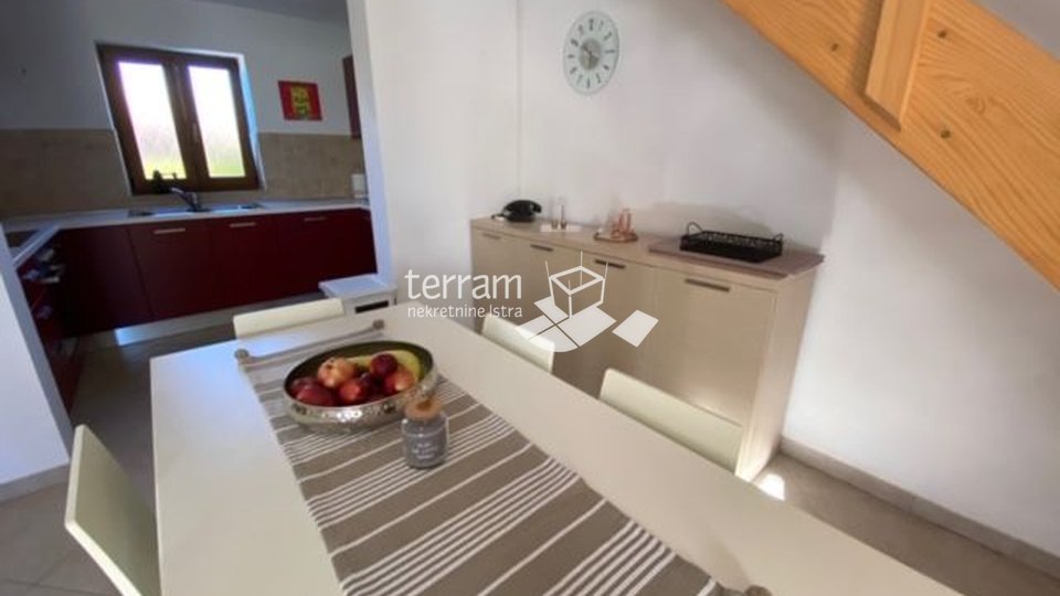 Istria, Medulin, surroundings, house 100m2, 3 bedrooms, garden 100m2, furnished, parking !!