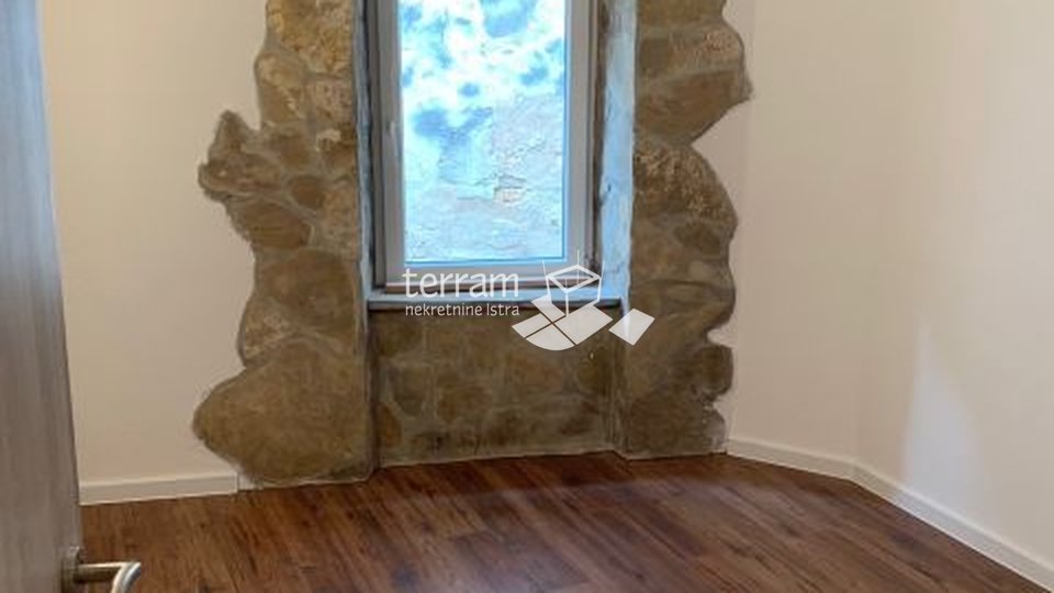 Istria, Vodnjan, house 150m2, renovated old house in the center