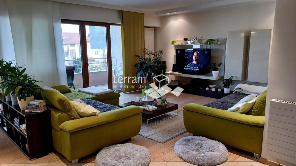 Istria, Pula, Veruda Porat, duplex apartment 200m2 and apartment 50m2