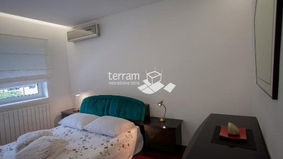 Istria, Pula, Vidikovac, apartment 110m2, 1st floor, 2 bedrooms + living room, central, furnished !!