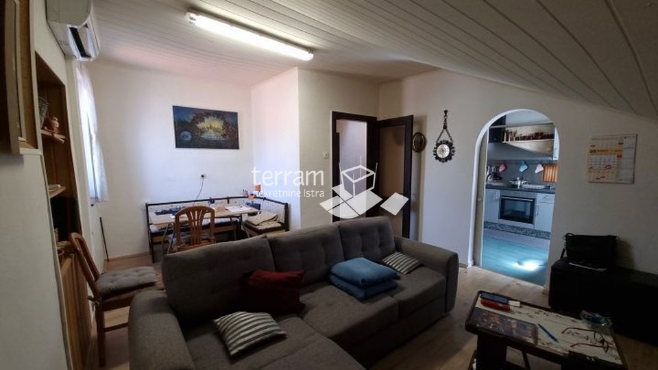 Istria, Pula, wider center, apartment 100m2, II. floor, 3 bedrooms, furnished!!