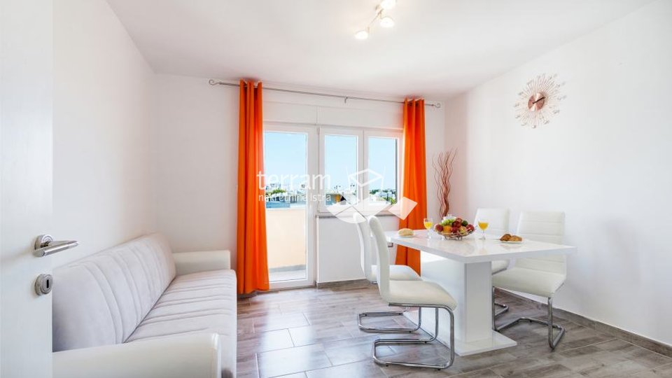 Istrien, Pula, Stoja, Wohnung 55m2, 1 Schlafzimmer + Badezimmer, renoviert, möbliert, am Meer!!