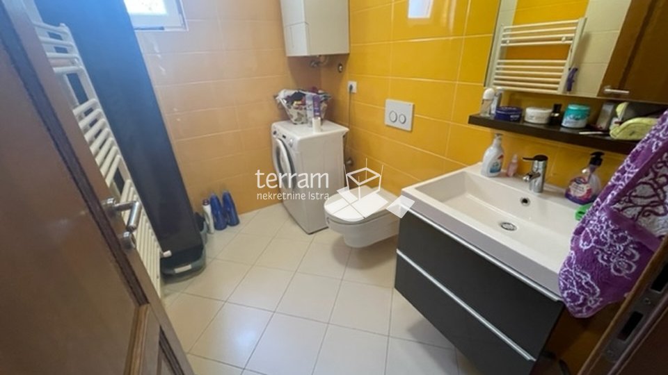 Istria, Pula, Šijana, house 175m2 with two separate apartments, for sale