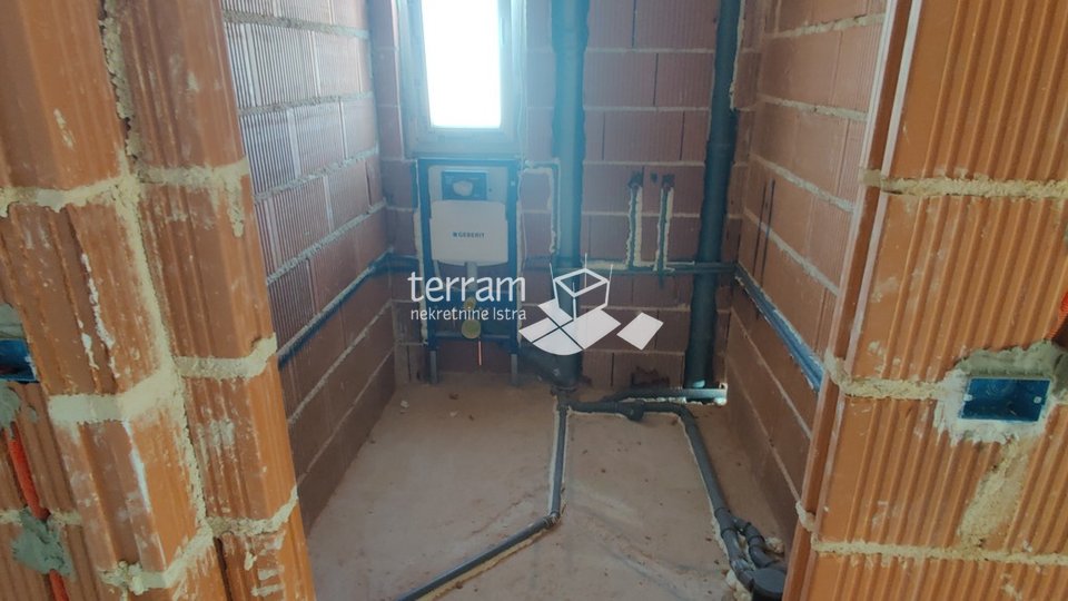 Istria, Pula, wider center, 2nd floor, apartment 111.85m2, parking, NEW, for sale