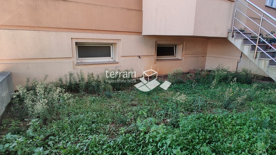 Istria, Pula, Šijana, apartment 75.49m2 on the ground floor with a small garden, for sale