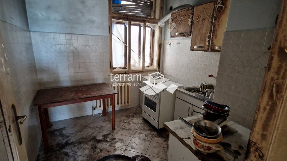 Istra, Pula, Vidikovac Vila 200m2 s okućnicom prodaja