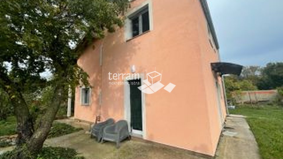 Istria, Rebići, house 142m2 with two attached apartments, garden 467m2!! SALE