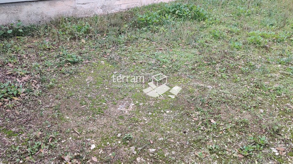 Istria, Medulin, Pomer, building plot with old house 602m2, TOP LOCATION!!, sale