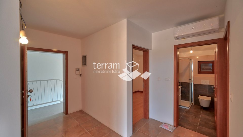 Istria, Liznjan, beautiful apartment 91.68 m2, 1st floor, 2 bedrooms, sea view, AVAILABLE !!
