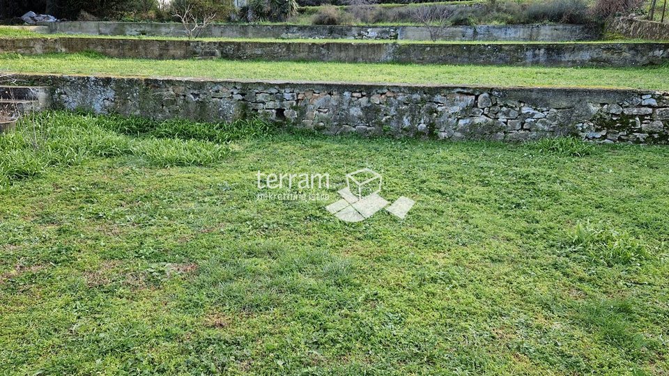 Istrien, Medulin, Banjole, einstöckiges Haus 154m2 Grundstück 1150m2 zu verkaufen