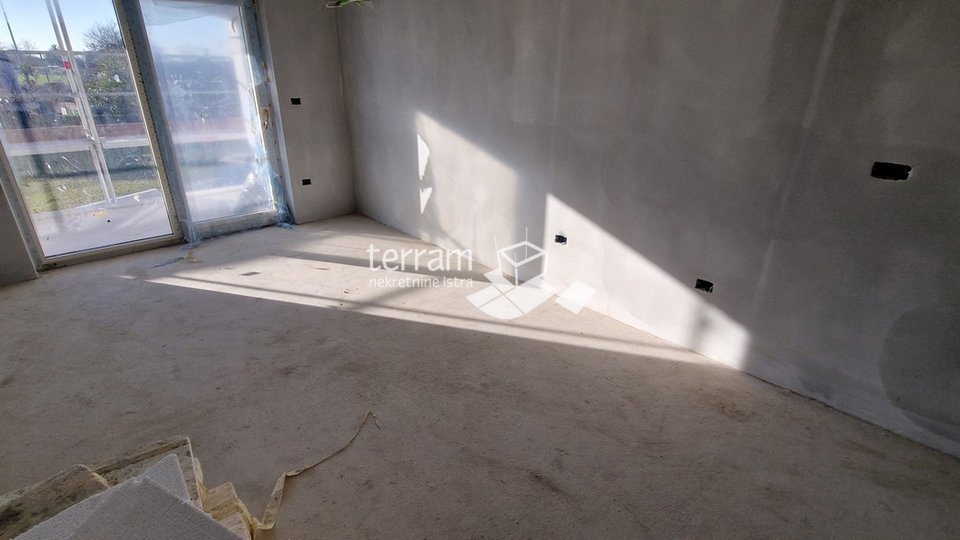 Istra, Rovinj, Kanfanar, jednosoban stan na prvom katu 57,31m2  prodaja