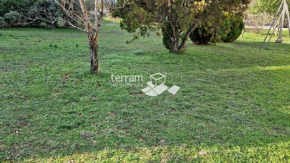 Istrien, Ližnjan, Einfamilienhaus 733m2 mit Meerblick, Garten 2155m2 zu verkaufen